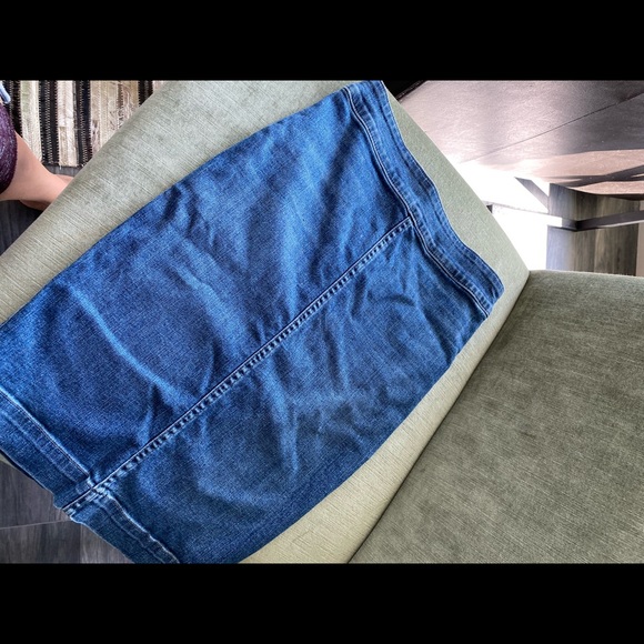 The Casting by Aritzia Jean pencil skirt - Picture 3 of 6